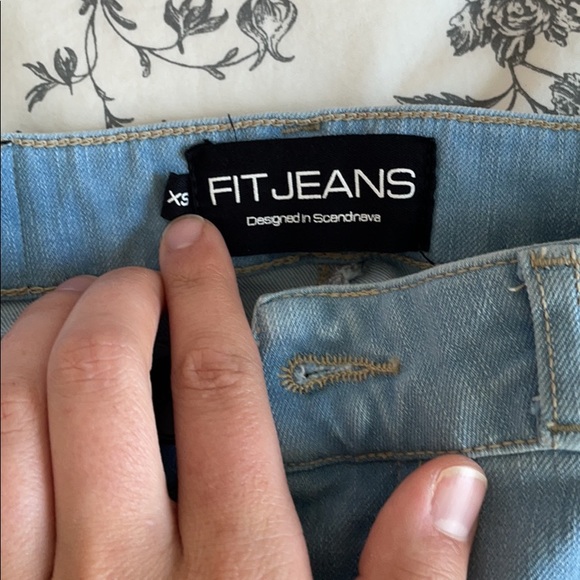 Brand new FIT JEANS XS - Picture 4 of 4